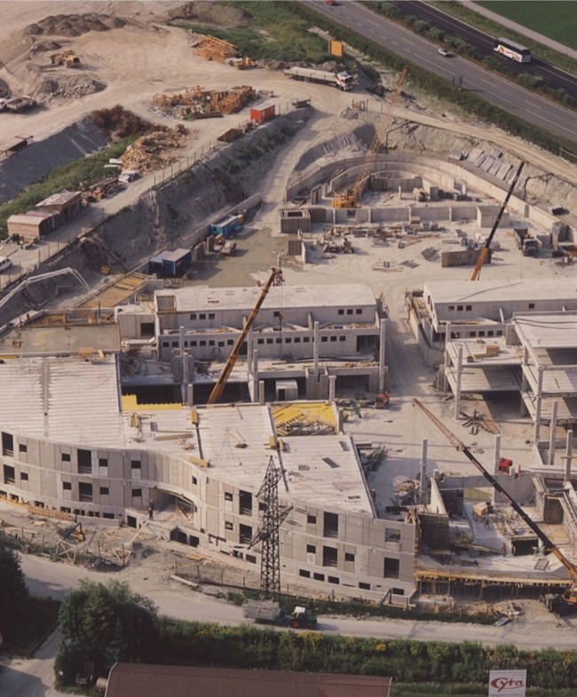 CYTA 1991 - Bau des Gebäudes